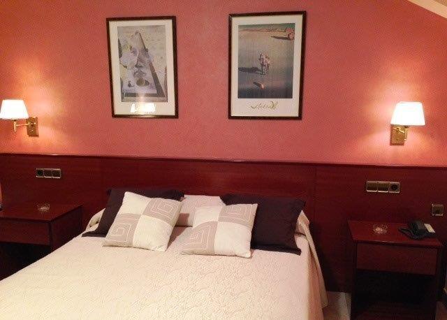 Hotel La Seu Сео-де-Уржель Номер фото